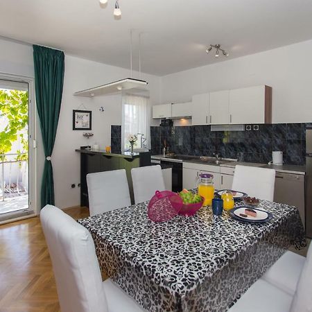 Apartment Mate Kaštela エクステリア 写真