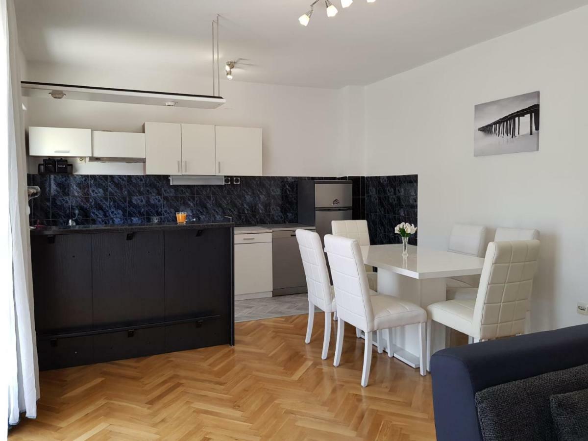 Apartment Mate Kaštela エクステリア 写真