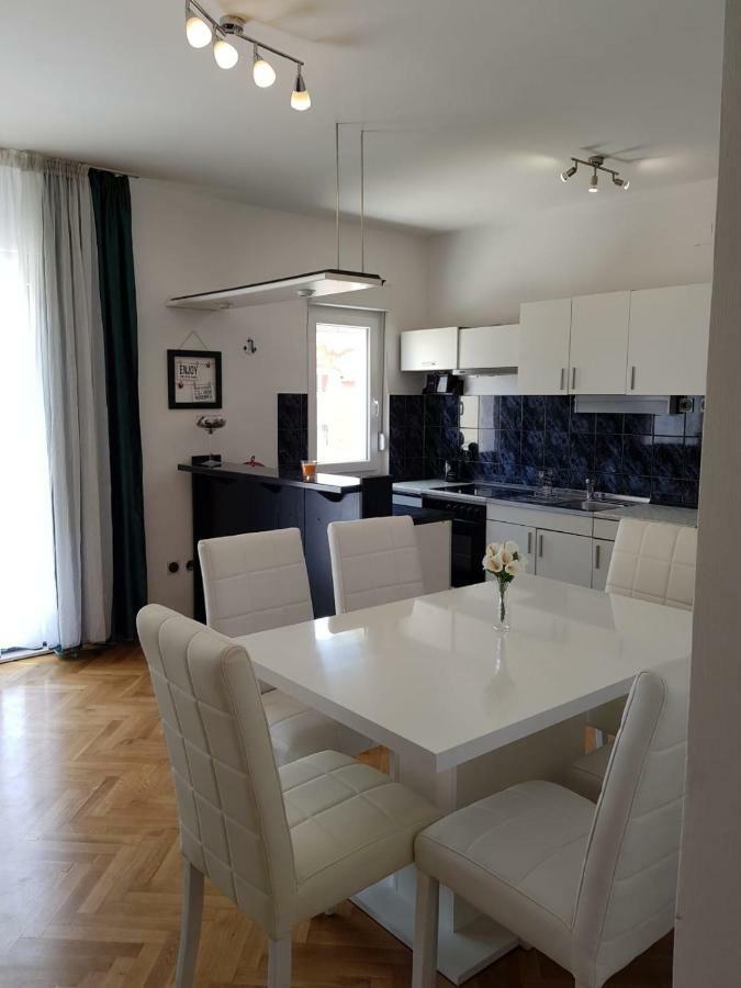 Apartment Mate Kaštela エクステリア 写真