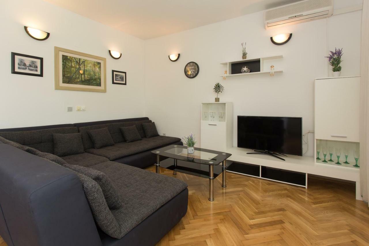 Apartment Mate Kaštela エクステリア 写真